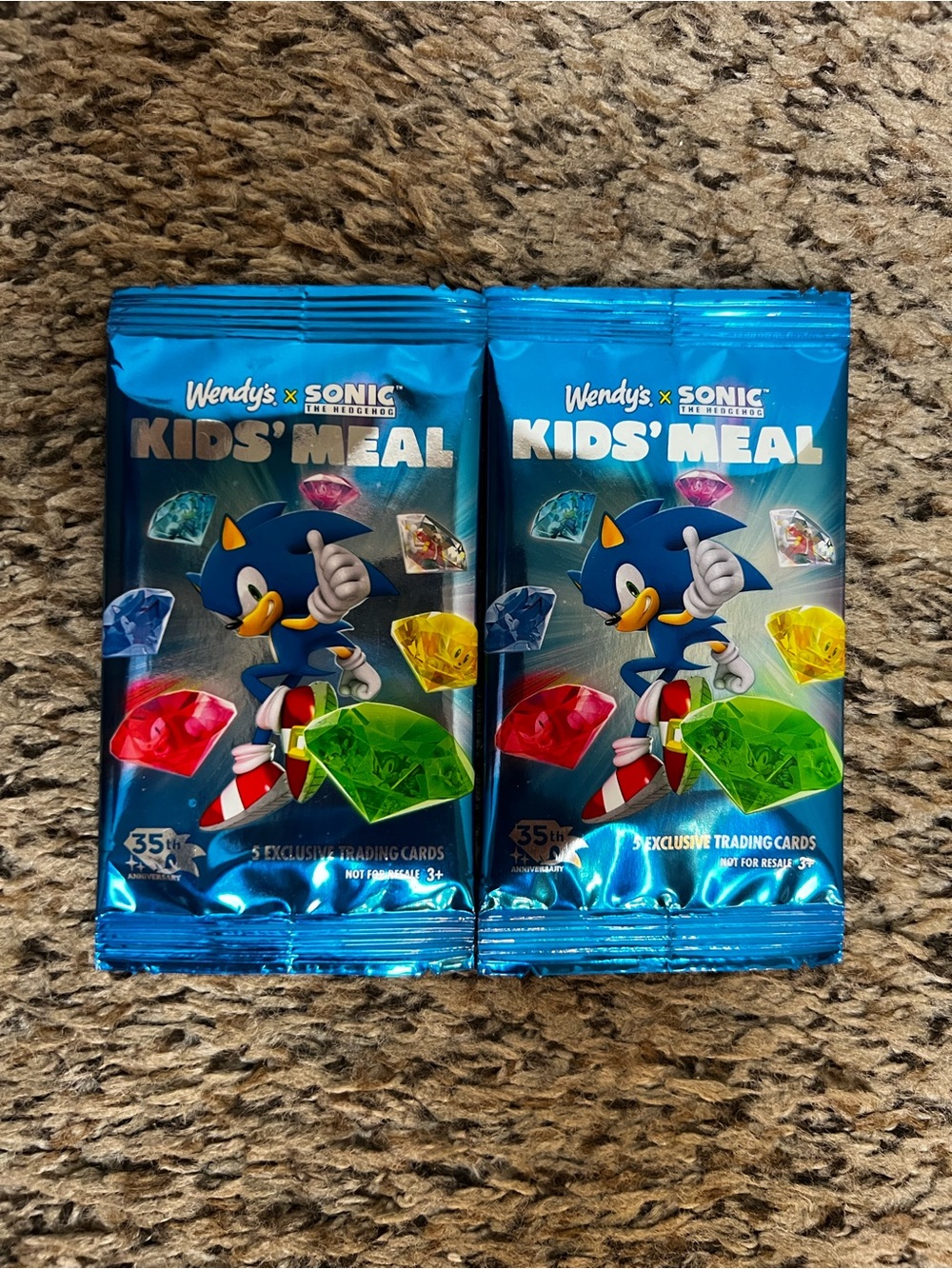 2 packs of sonic the hedgehog cards